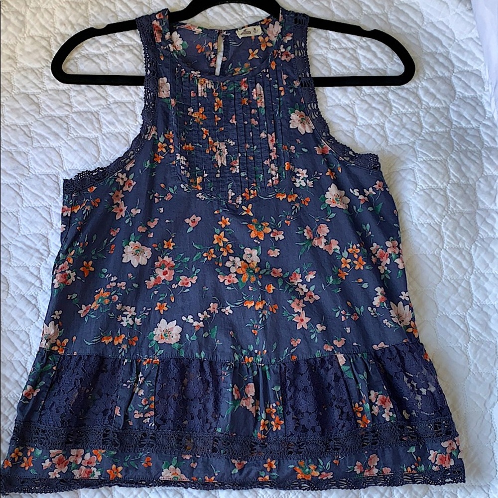 Sleeveless floral blue top